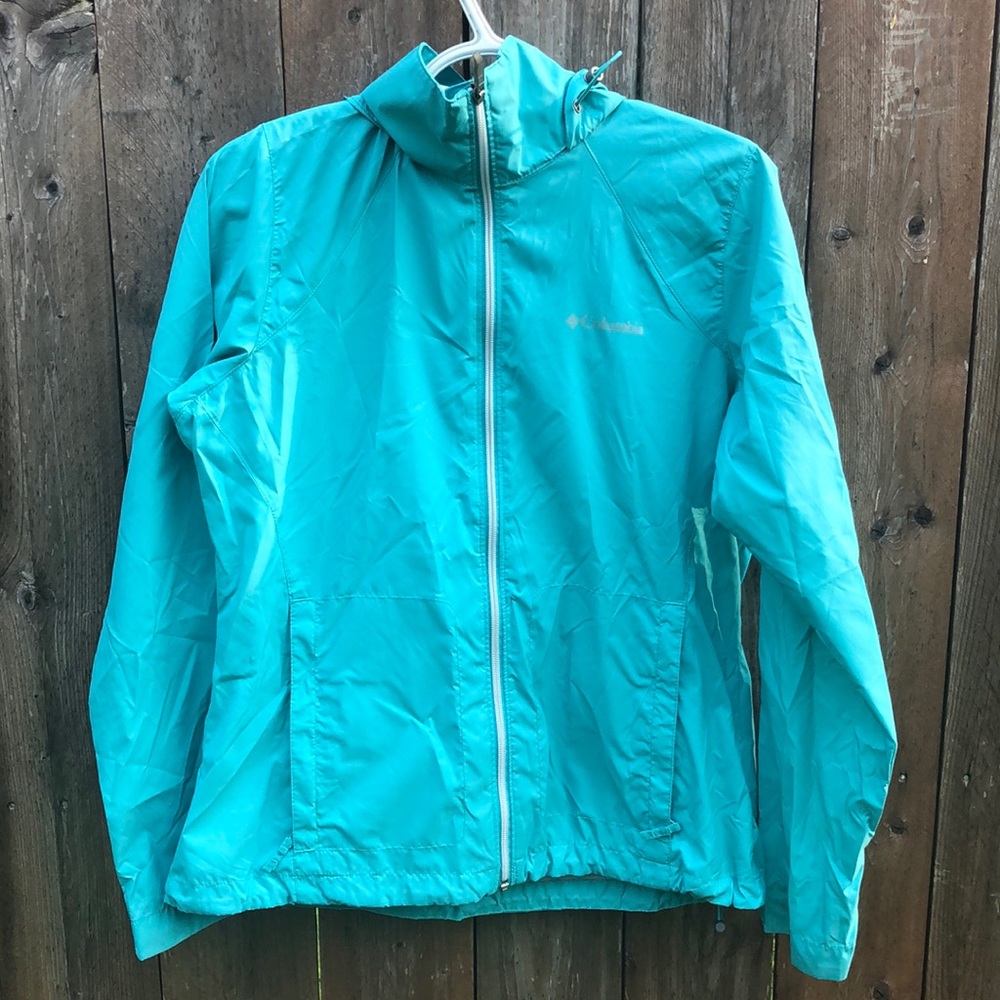 Columbia lightweight women’s jacket  size medium